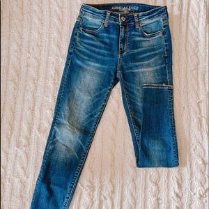 American Eagle Size 4 High Waisted Super Stretch